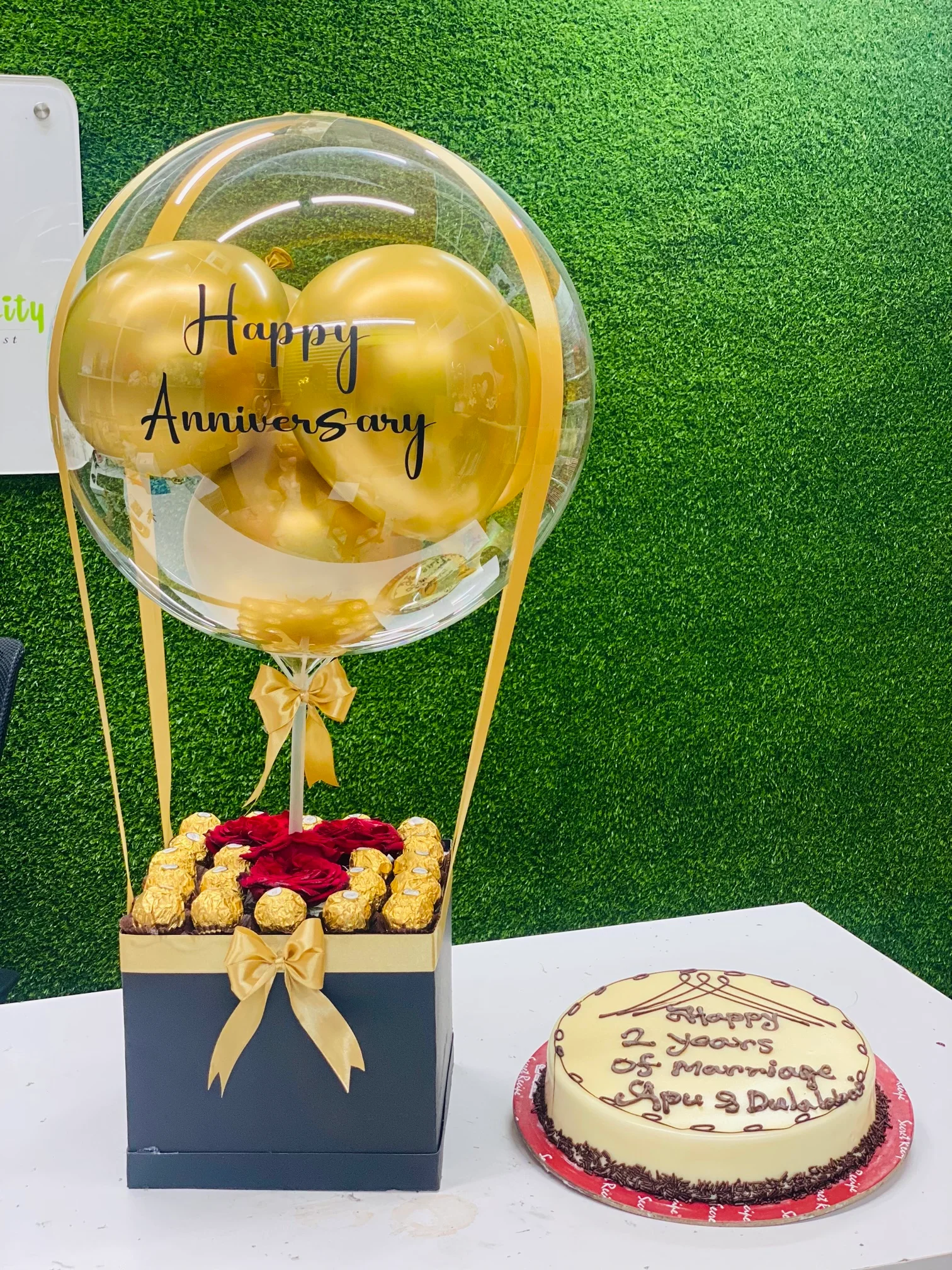 Anniversary Balloon Bouquet with Ferrero Rocher & Cake